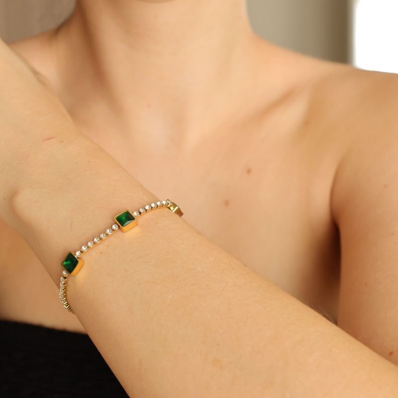 Pulseira Cravejada com Pedra Verde em Aço Inox (Linha Premium)