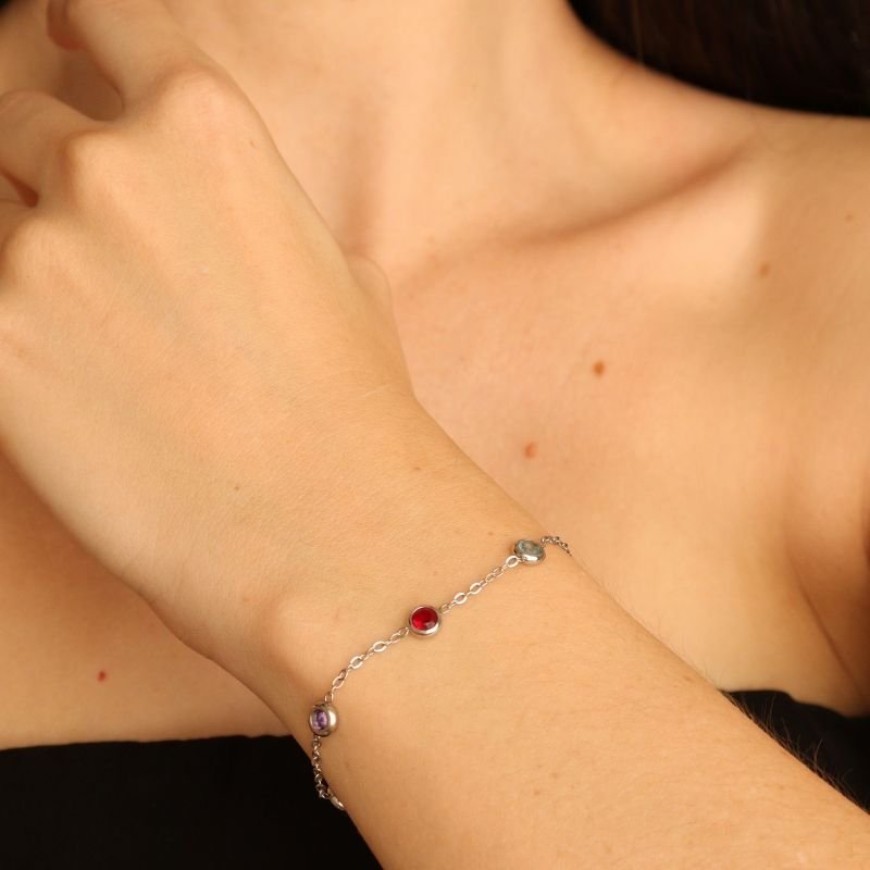 Pulseira Delicada com Pedrinhas Coloridas em Aço Inox