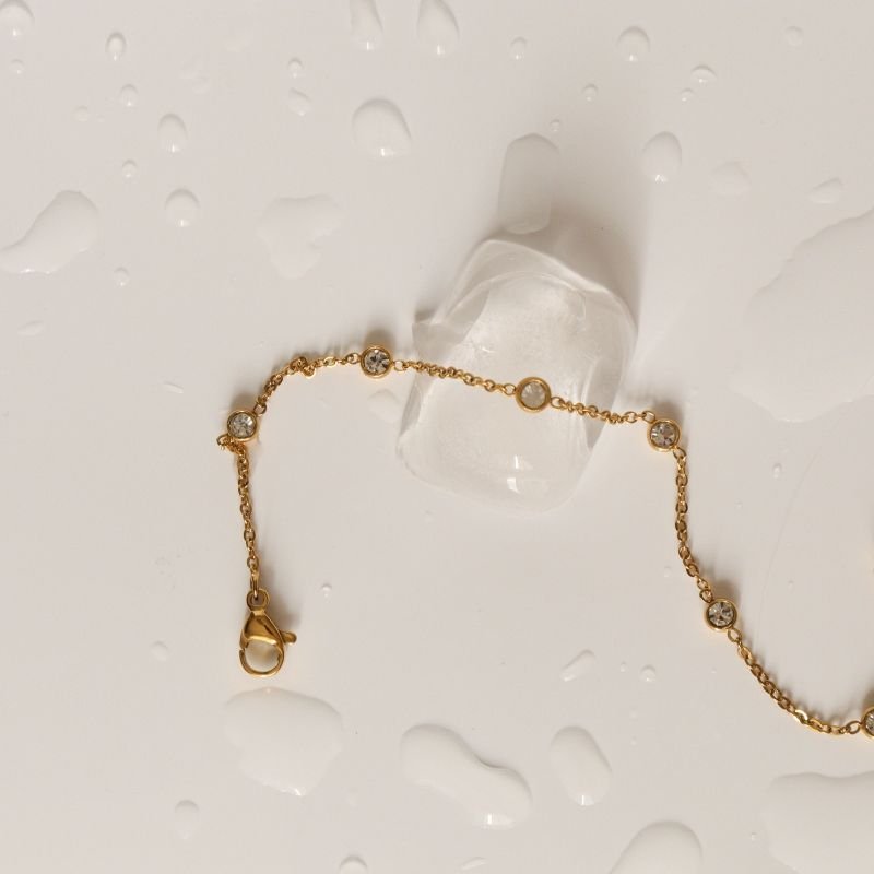 Pulseira Delicada Ponto de Luz em Aço Inox