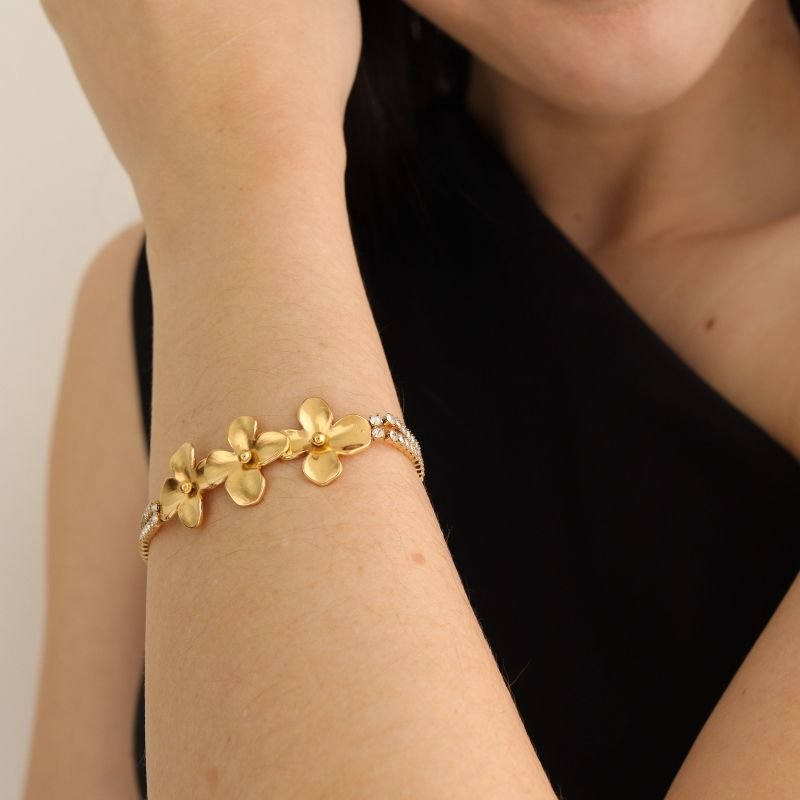 Pulseira Flor com Detalhes em Aço Inox (Linha Premium)