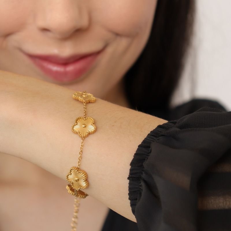 Pulseira Flor em Aço Inox