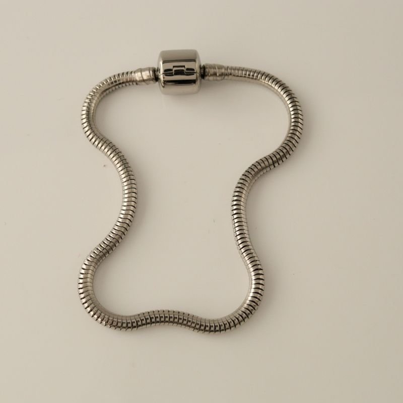 Pulseira Pandora para Berloques em Aço Inox 21cm de comprimento