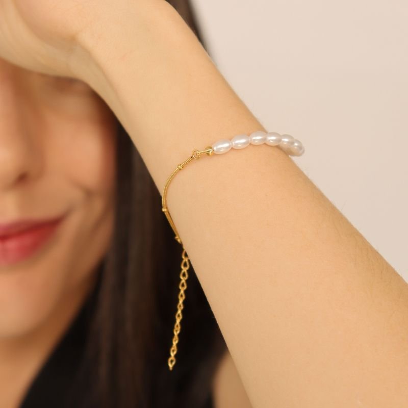 Pulseira Pérola Delicada em Aço Inox
