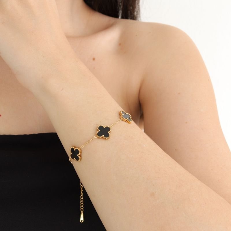 Pulseira Inspiração Van Cleef Clover Maior Black em Aço Inox