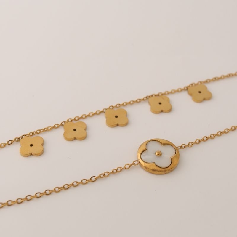 Pulseira Inspiração Van Cleef Trevos & Flor White em Aço Inox (Linha Premium)